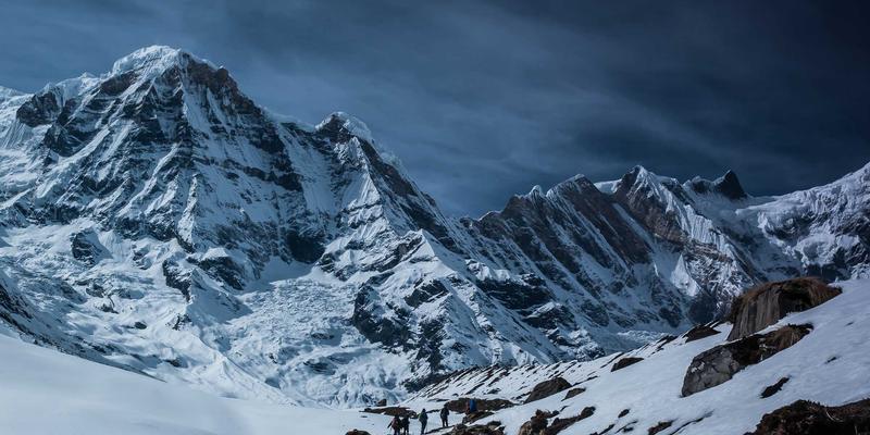 智慧物业新篇章：智能化平台如何联动家政、安保、绿化养护，重塑报修响应与业主满意度